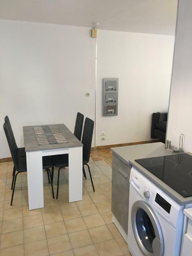 Charmant T2 Rdc Dans Residence Avec Parc Arbore Saint-Pierre-le-Moûtier Exteriör bild