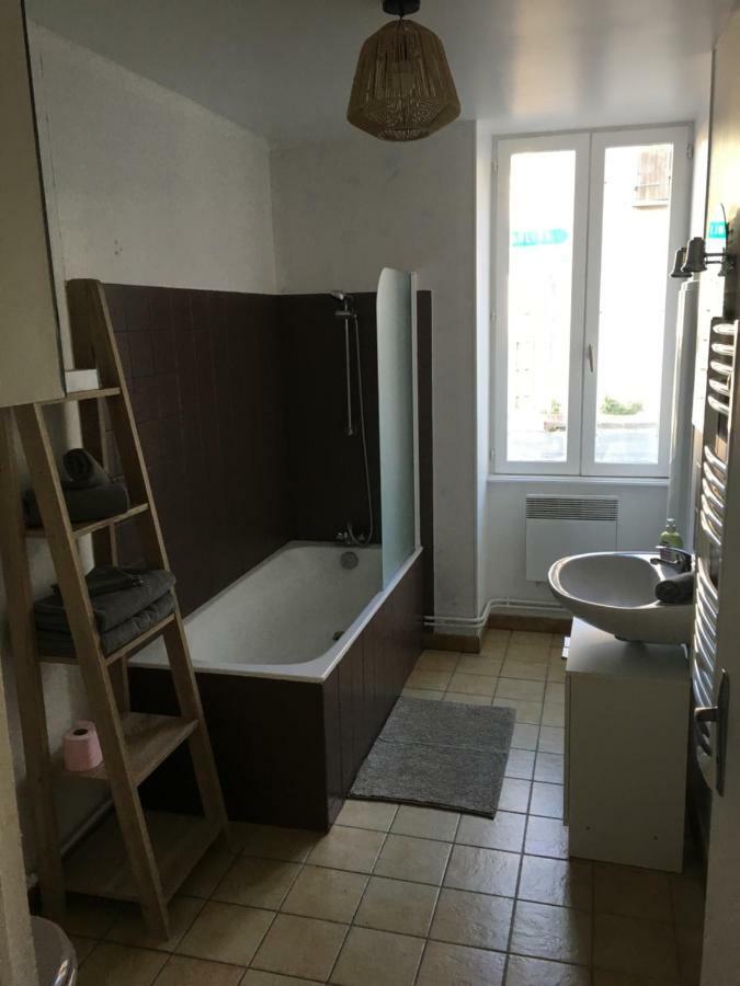 Charmant T2 Rdc Dans Residence Avec Parc Arbore Saint-Pierre-le-Moûtier Exteriör bild